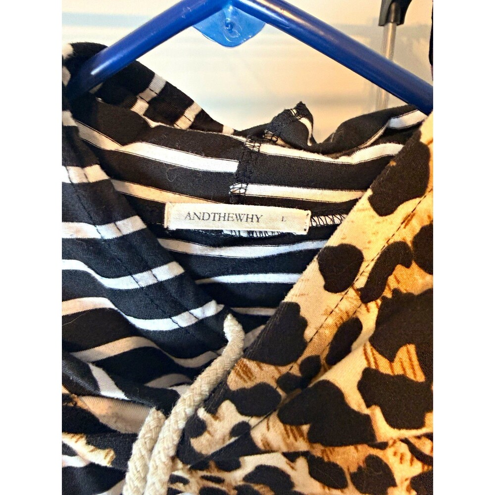 ANDTHEWHY Women's L Hooded Pullover Hoodie Drawstring Animal Print Stripe